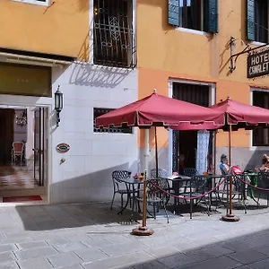 canaletto.hotelinveneto.com/