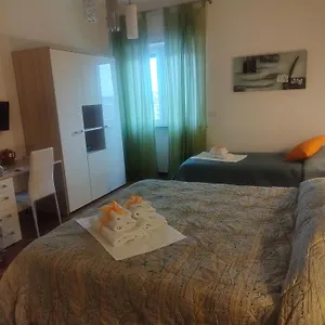 Bed & Breakfast Residenza Piazza Moro, Bari