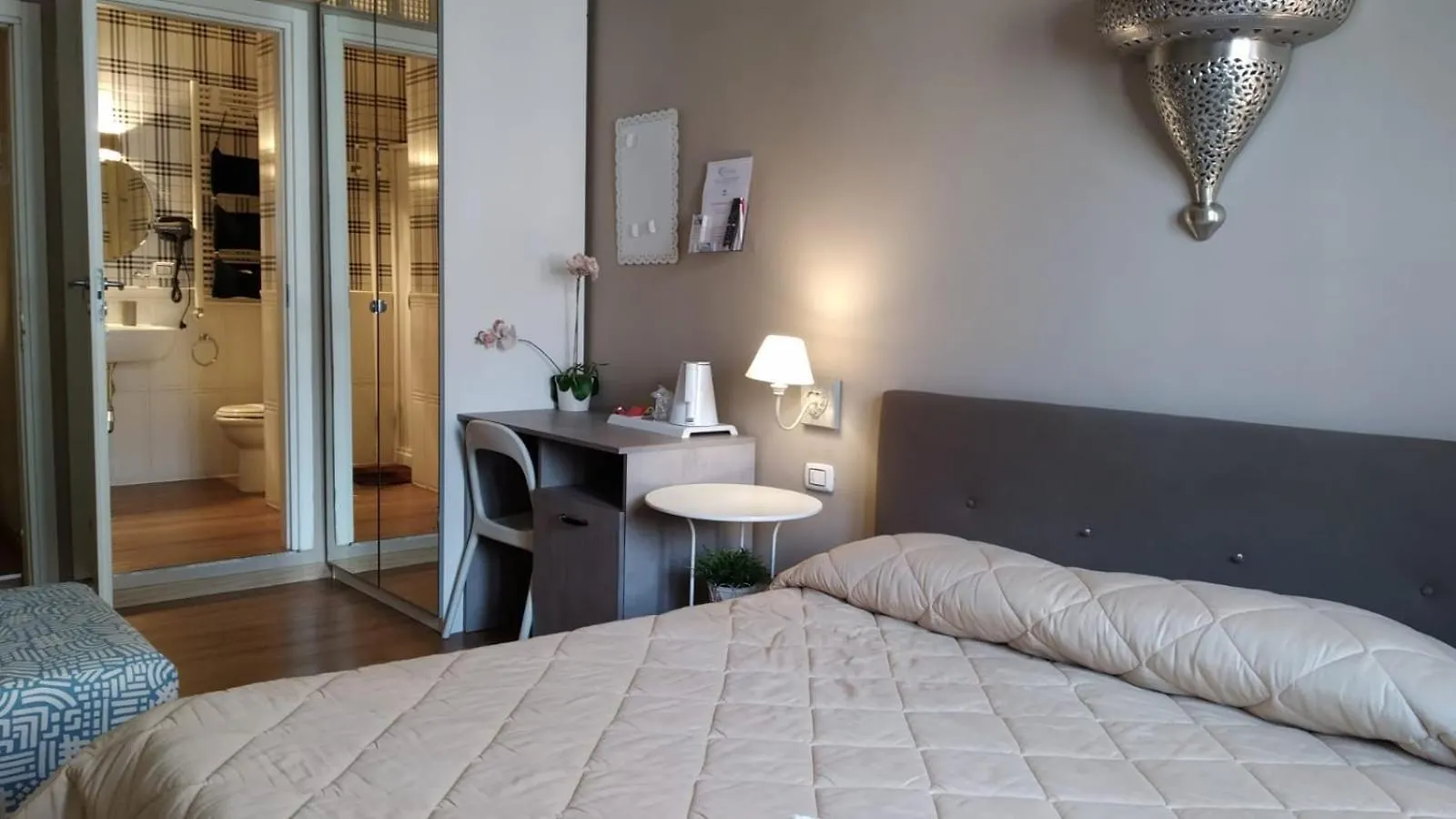 Cconforthotels R&B Cavour Bari